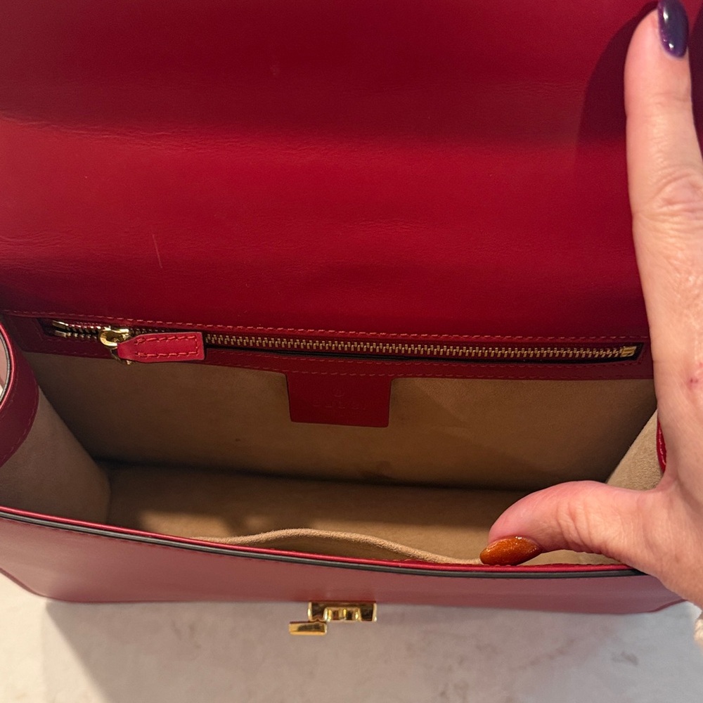 ***SOLD*** GUCCI Calfskin Small Sylvie Shoulder Bag w\COA - Picture 7 of 16